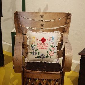 Meet your Posher, Emrys